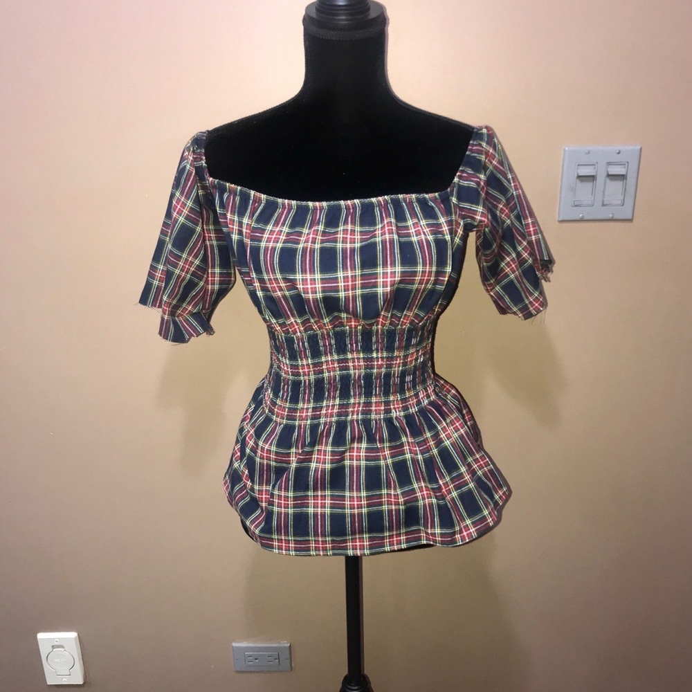 Peplum top / shirt